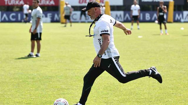 Beşiktaş, Midtjylland Maçı İçin Çalışmalarını Aralıksız Sürdürüyor