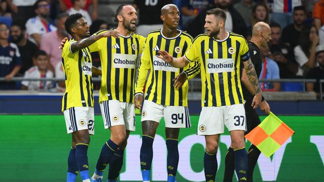 TFF, Şampiyonlar Ligi'nde Tarihi Başarıya İmza Atan Fenerbahçe'yi Kutladı