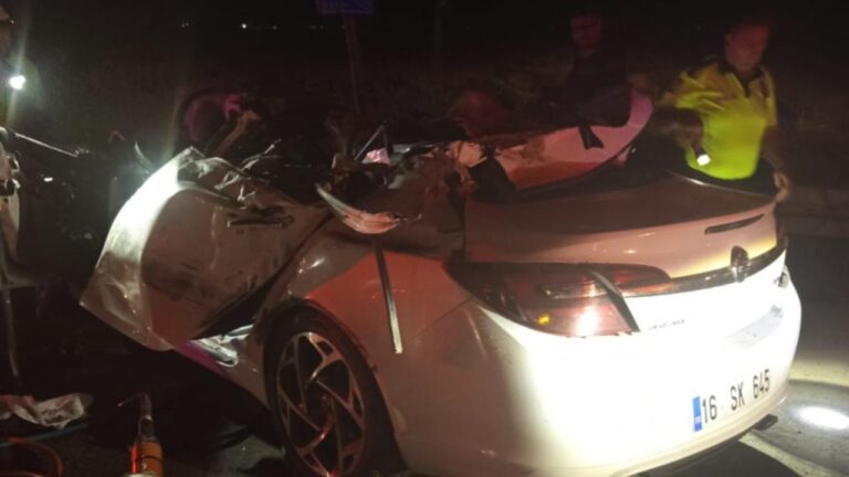 Bursa'da trafik kazası: Aynı aileden 3 kişi öldü, 1 kişi yaralandı